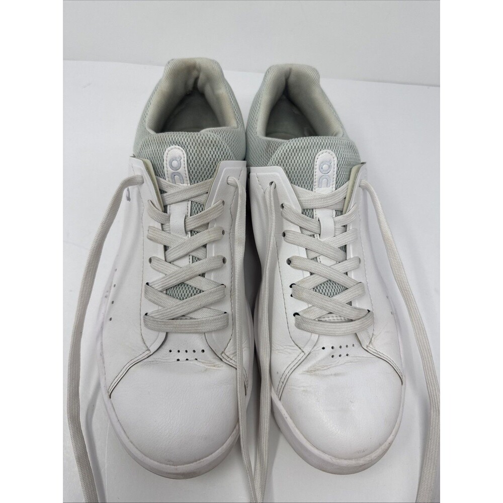 On Cloud the Roger Advantage Women's Size 9.5 White Tennis Shoes Sneakers Tennis